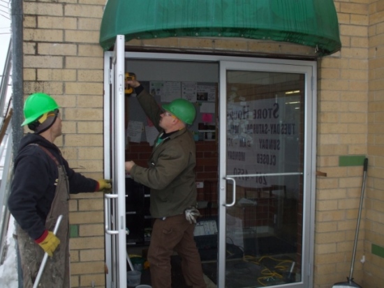 Why You Should Consider Storefront Glass Glazing?